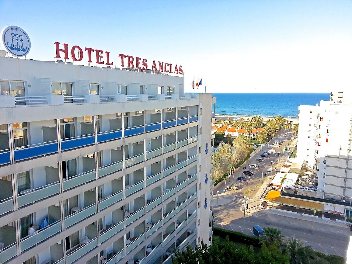 Hotel Tres Anclas Gandia Exterior photo
